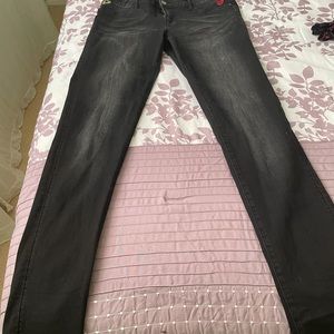 Black skinny jeans